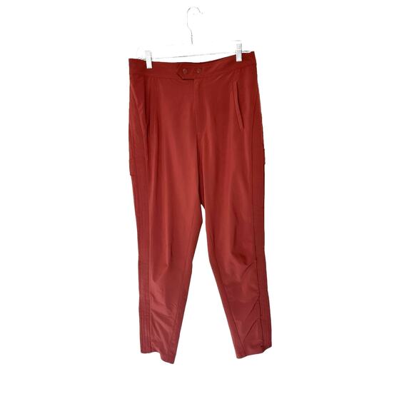 Athleta Cognac Brown Uptown Alley Ankle Cargo Pant Size 6 Athleisure Casual - Picture 3 of 15